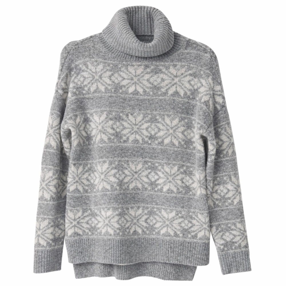 Cupcakes & Cashmere Super Soft Snowflake Sweater